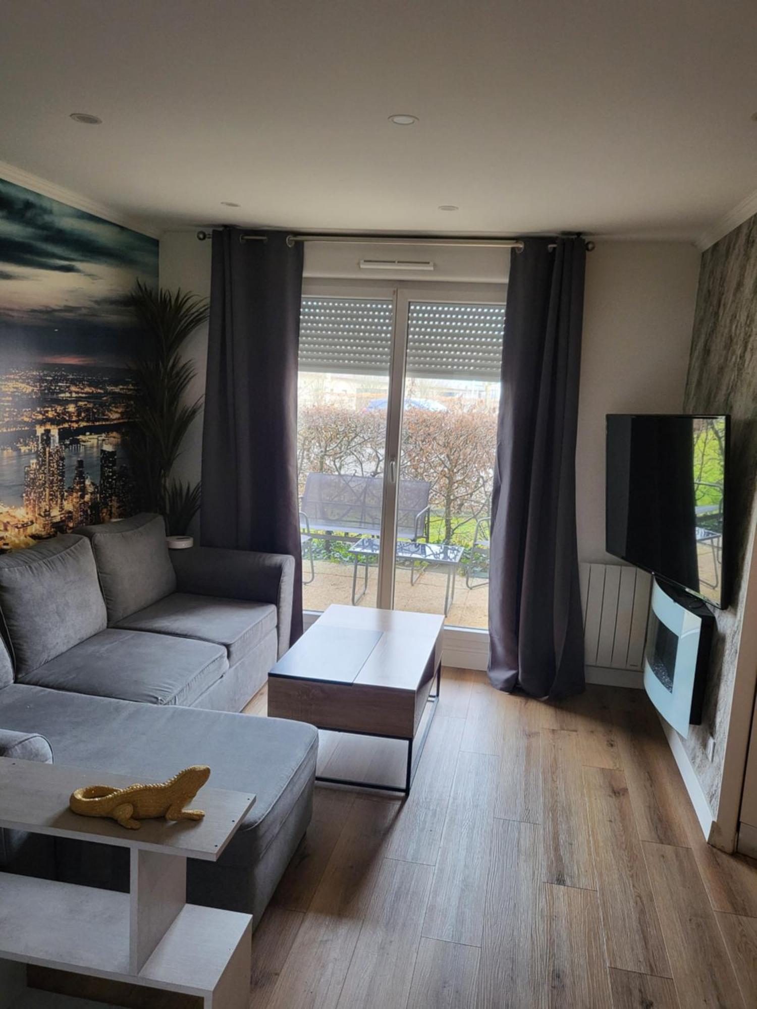 Cosy Au Rdc Parking Prive, Terasse, Wifi * Alencon